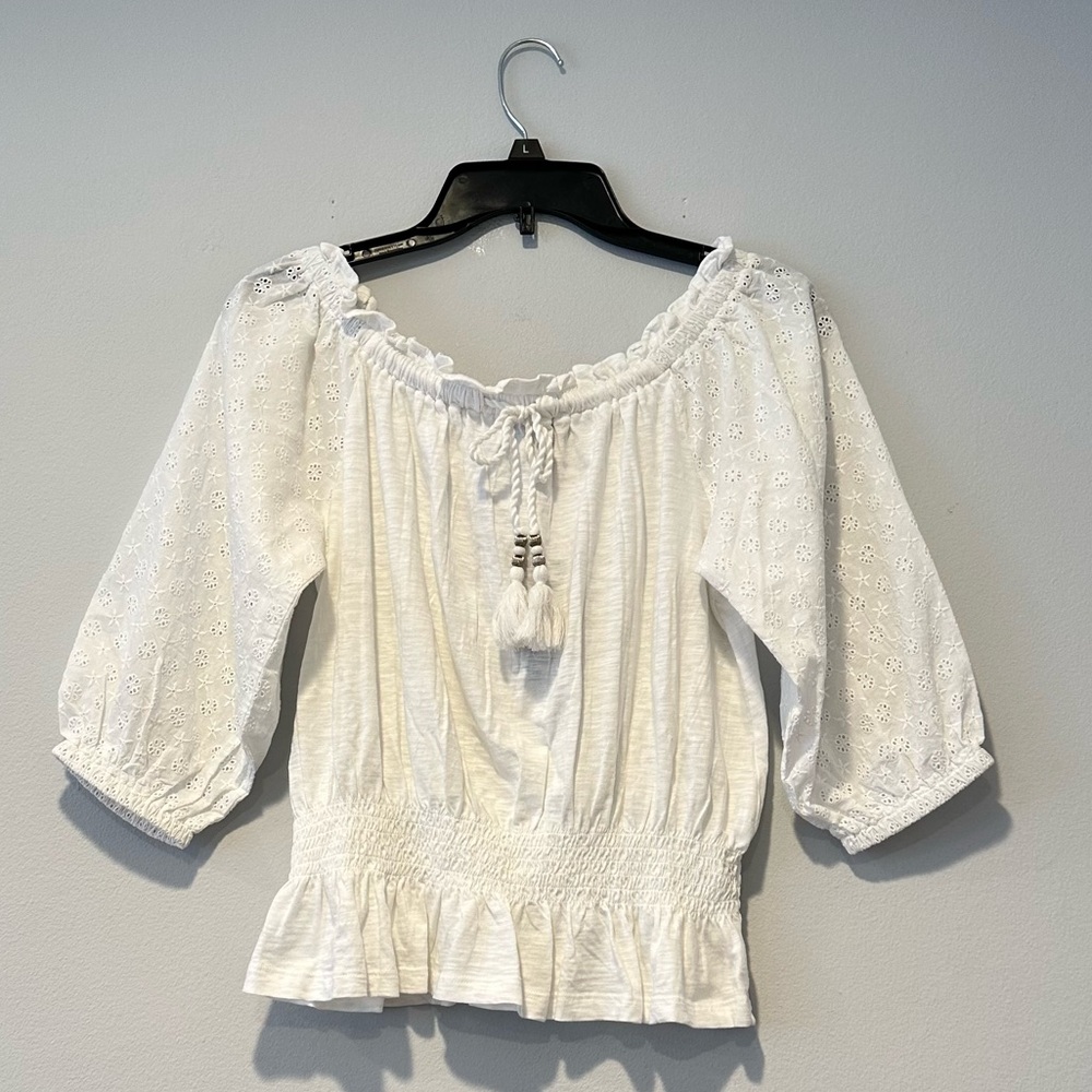 Ralph Lauren Women’s 💯 % cottonEyelet Off-The-Shoulder Pullover Top White, PM/M - Picture 7 of 9